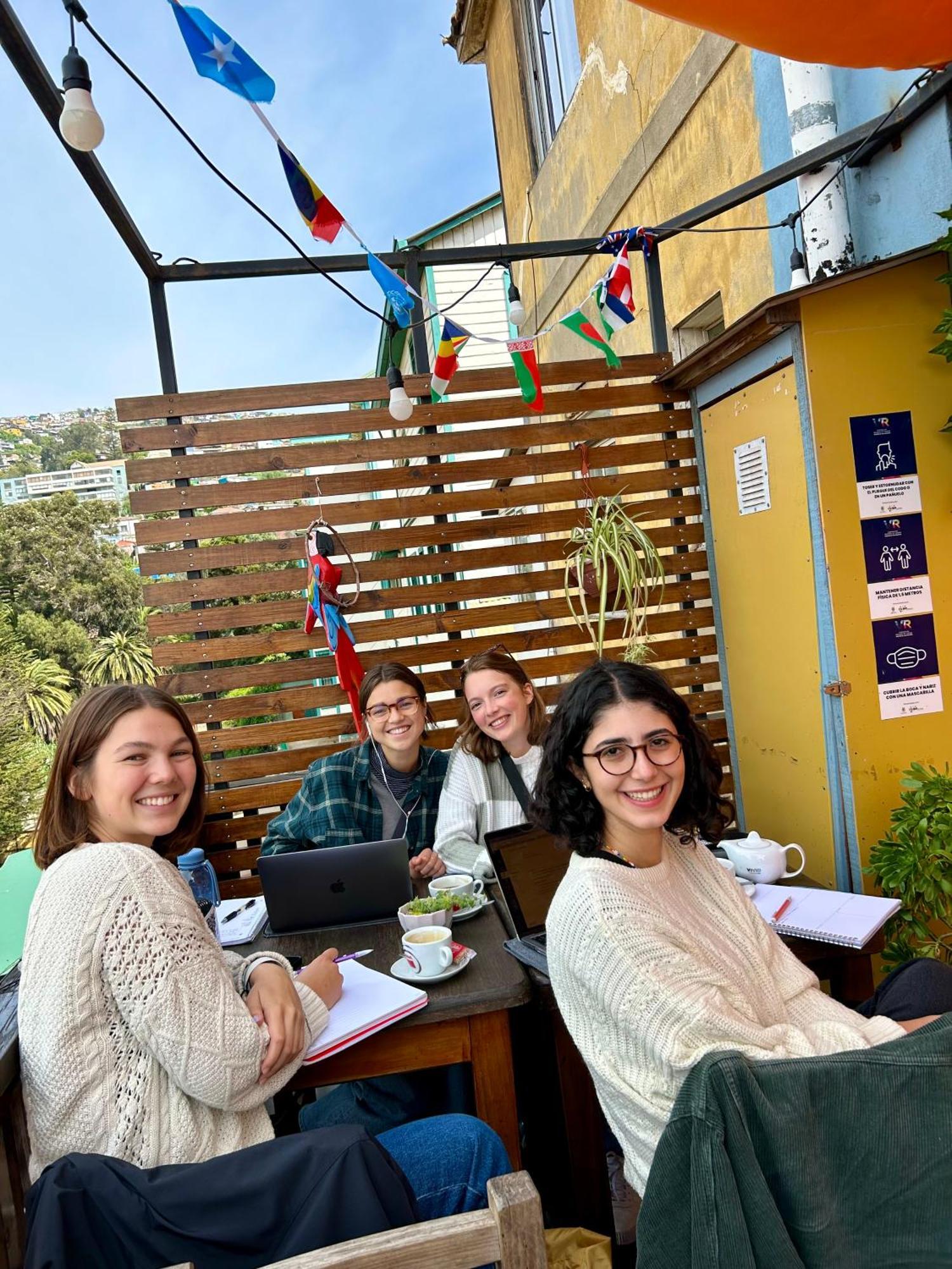 Meraki Hostel - Cerro Alegre - فالبارايسو المظهر الخارجي الصورة